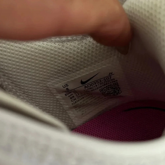 NIKE AIR WHITE AND PINK SIE 8 great condition - Picture 7 of 8